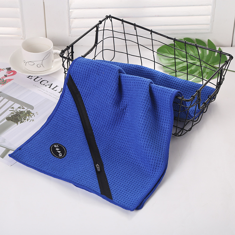 Triangle Zipper Pocket Waffle Pattern Golf Towel 