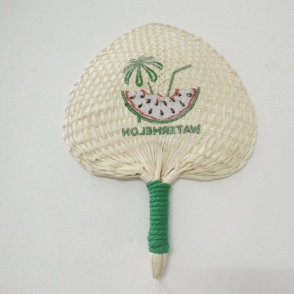 Heart Shape Mini Handmade Eco-friendly Straw Fan, Size: 8.3