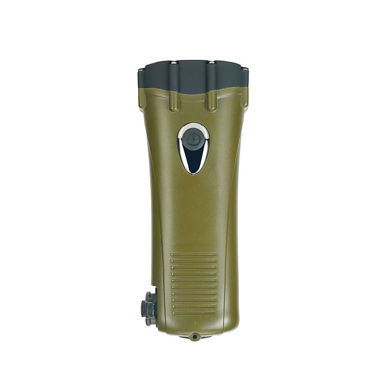 Heavy-duty 10-meter Waterproof Hand-crank Flashlight